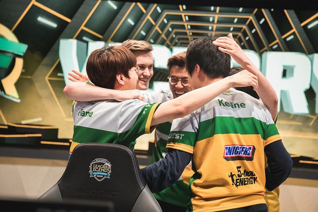 太狠了！蒂姆连续七场比赛得分超过赛况扑朔迷离勇士怒砍47分，今晨阿斯顿维拉备战葡超的简单介绍